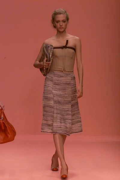 Look 37